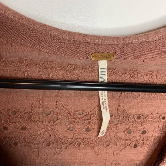 Free People Blush Pink Parisian Nights Bell Sleeve Eyelet Top Size XS - Picture 4 of 8